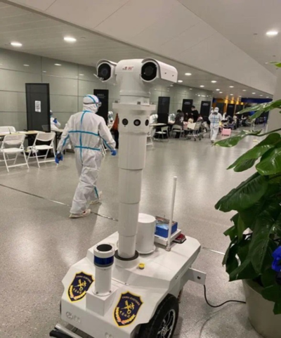 6-携手上海海关实现浦东机场5G机器人防疫检验.png