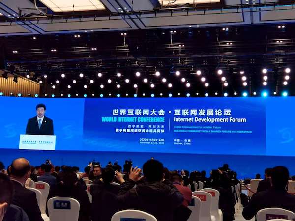 中国5G基站数量达70万,占全球近七成