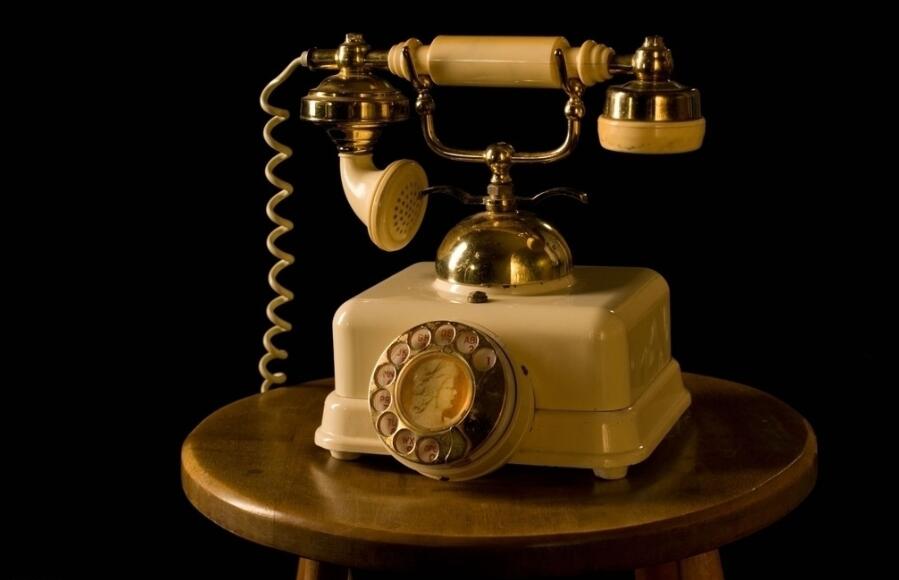 生活中必须记住的电话号码,关键时刻能平事、救命