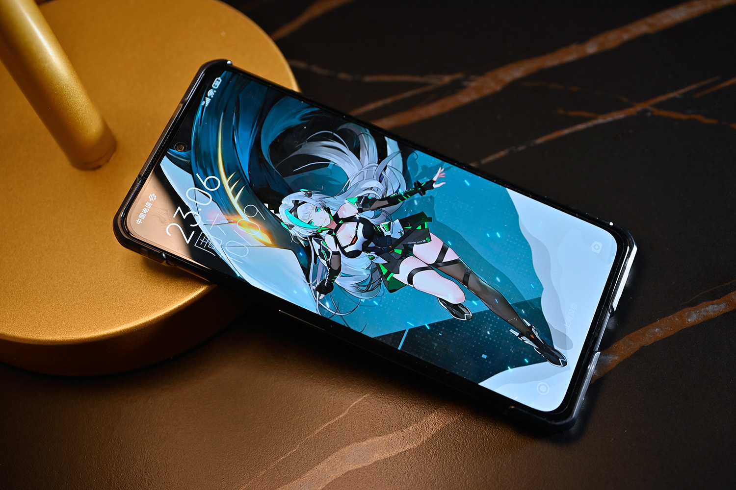 都到齐了,3000元价位,三款高性价比手机如何选?